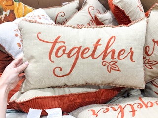 costco fall harvest pillows 2021 rs 01 1631054175 1631054175