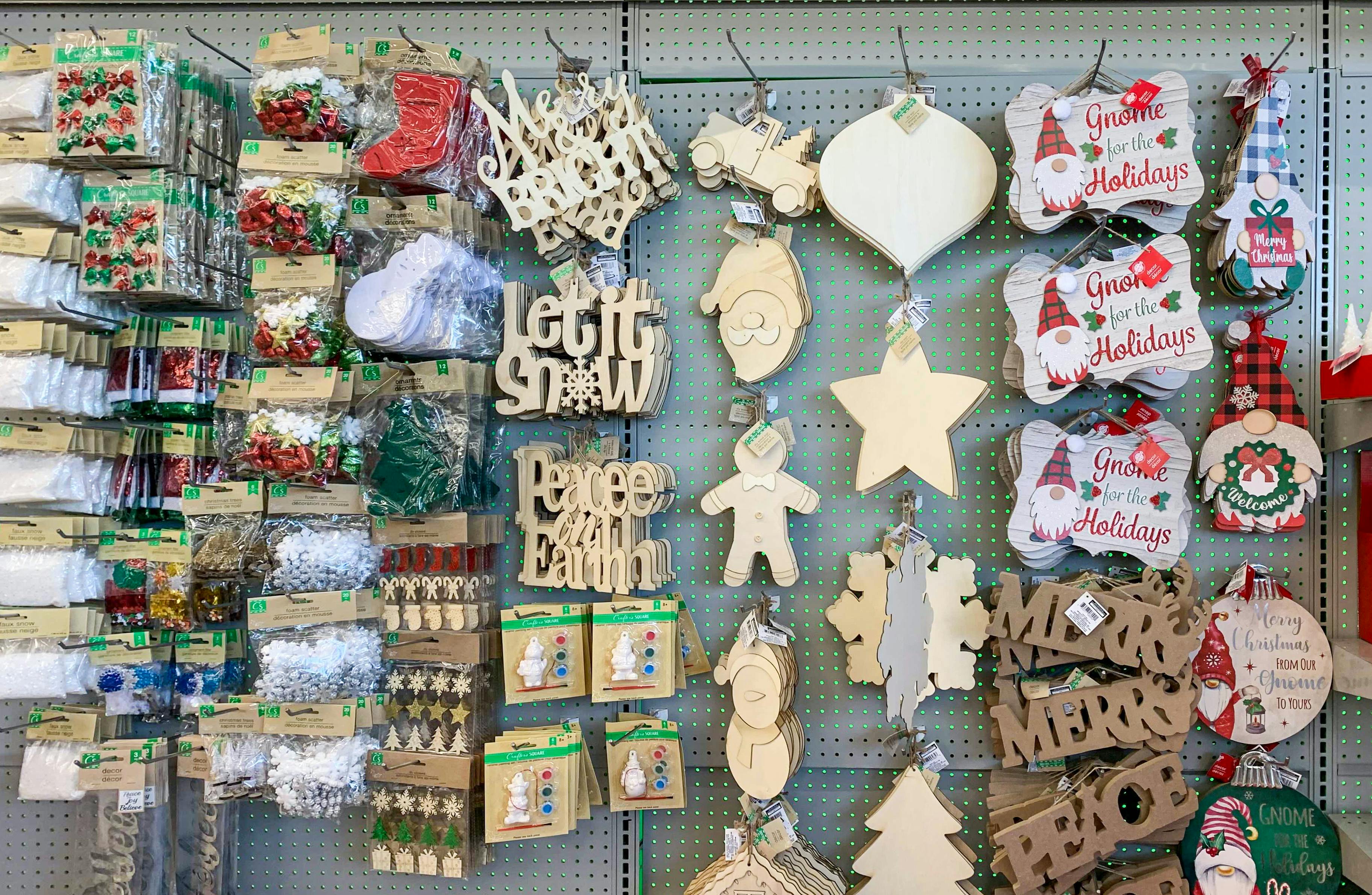 30 Dollar Tree Christmas Crafts & DIY Decoration Ideas - The Krazy ...