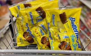 riteaid halloween candy butterfinger lm 2021 1632251910 1632251910 scaled e1632251938862