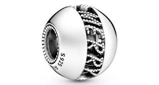 rue-la-la-pandora-charm-2021-1