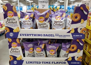 sams club lays bagel seasoning kettle chips 2021 sv 1632497679 1632497679