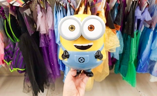 walmart-disney-minions-halloween-bucket-2021