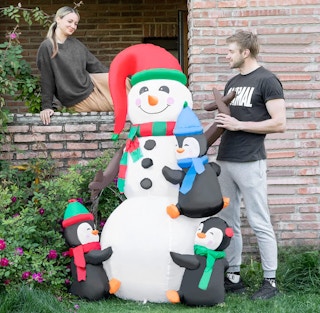 amazon christmas inflatable screenshot 1635363045 1635363045