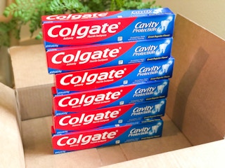 amazon-colgate-cavity-protection-toothpaste-3