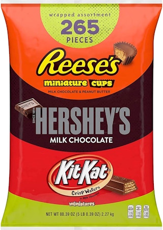 amazon reeses hersheys kit kat halloween candy 1633965209 1633965209