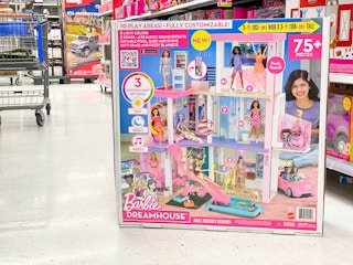 barbie dreamhouse walmart1 1634155602 1634155602 scaled