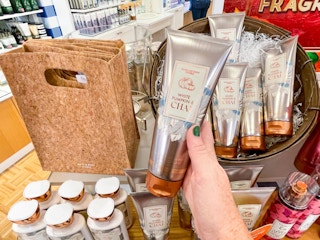 bath and body works body care sale b3g3 2021 24 1635523097 1635523097 scaled e1636216791593