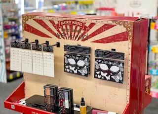 cvs wet n wild halloween fantasy makers makeup ve oct 2021 19 1634757867 1634757867 scaled