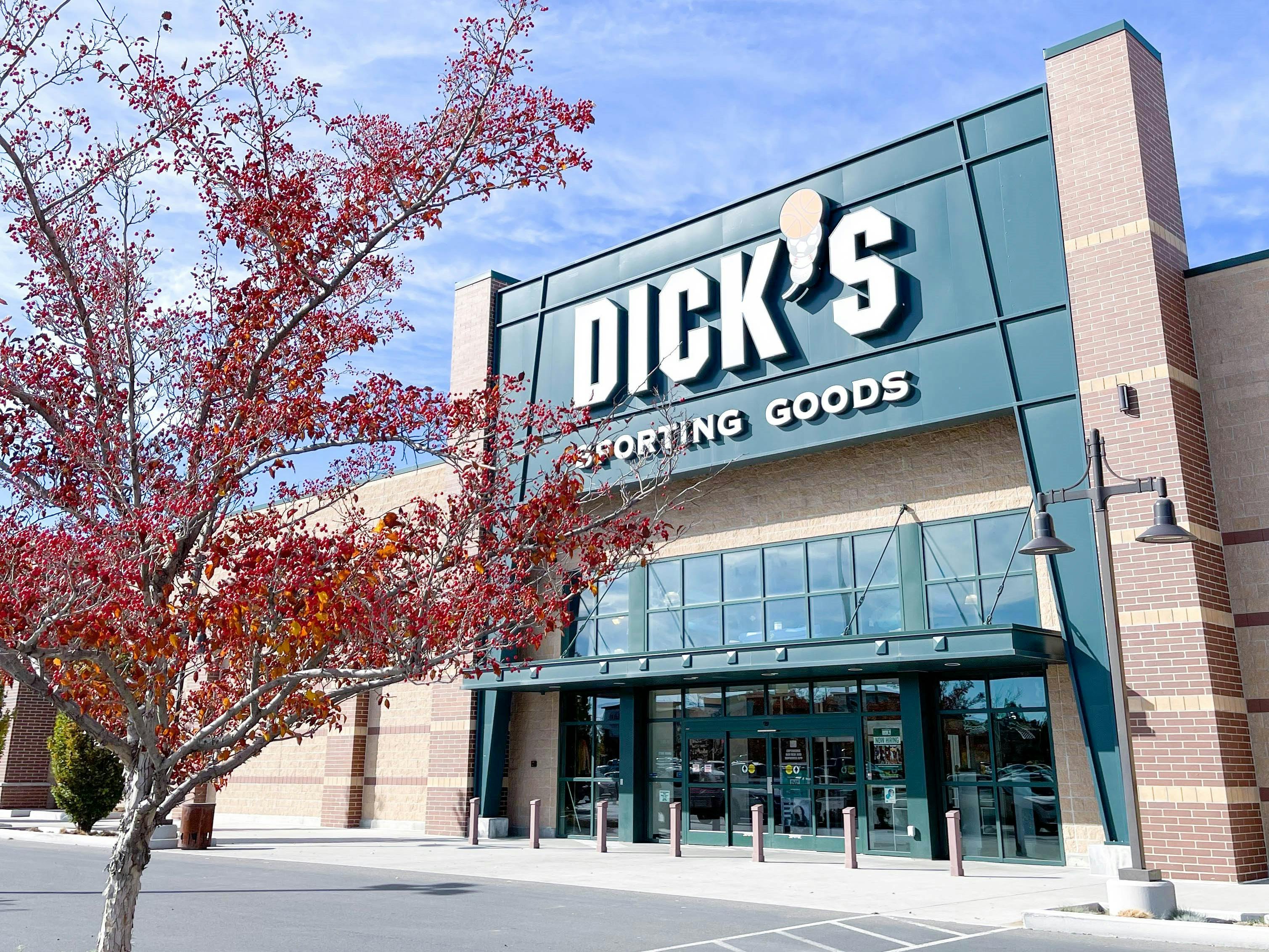 Dick's Black Friday Sale 2023 How to Save 50 or More The Krazy