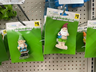 dollar general garden gnome 2021 th 1634923548 1634923548