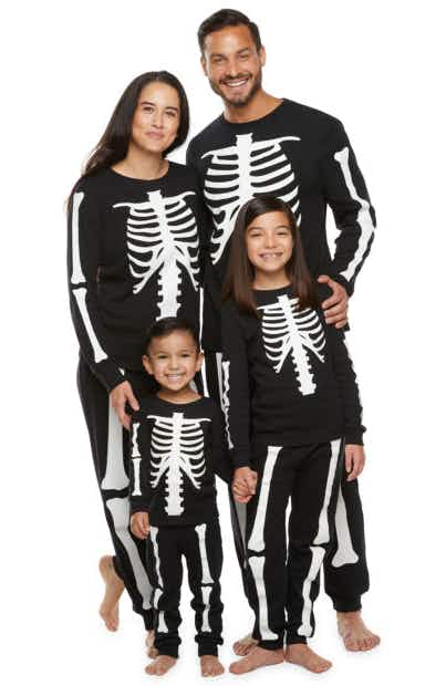 jcpenney-halloween-family-pajamas-101621a