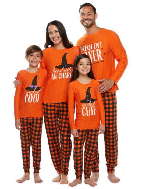 jcpenney-halloween-family-pajamas-101621c