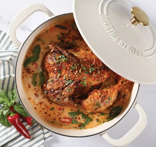 sams-club-martha-stewart-dutch-oven-102821-a