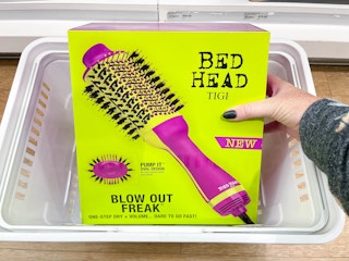 bed head blow out freak box in basket