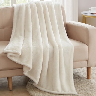 vncy plush throw blanket 101321 1634138880 1634138880