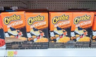 walmart cheetos mac 'n cheese box