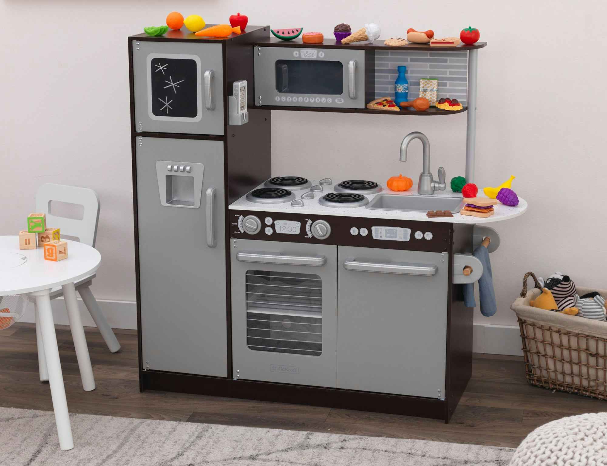 walmart-kidkraft-uptown-espresso-play-kitchen-2021