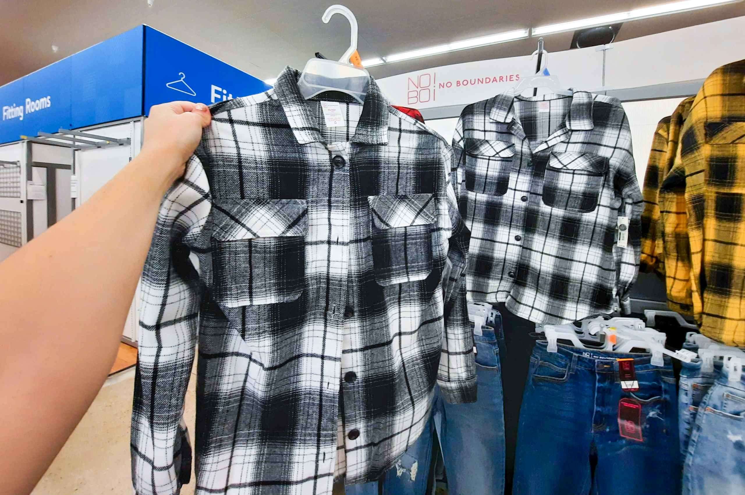 walmart-no-boundaries-plaid-shacket-2021