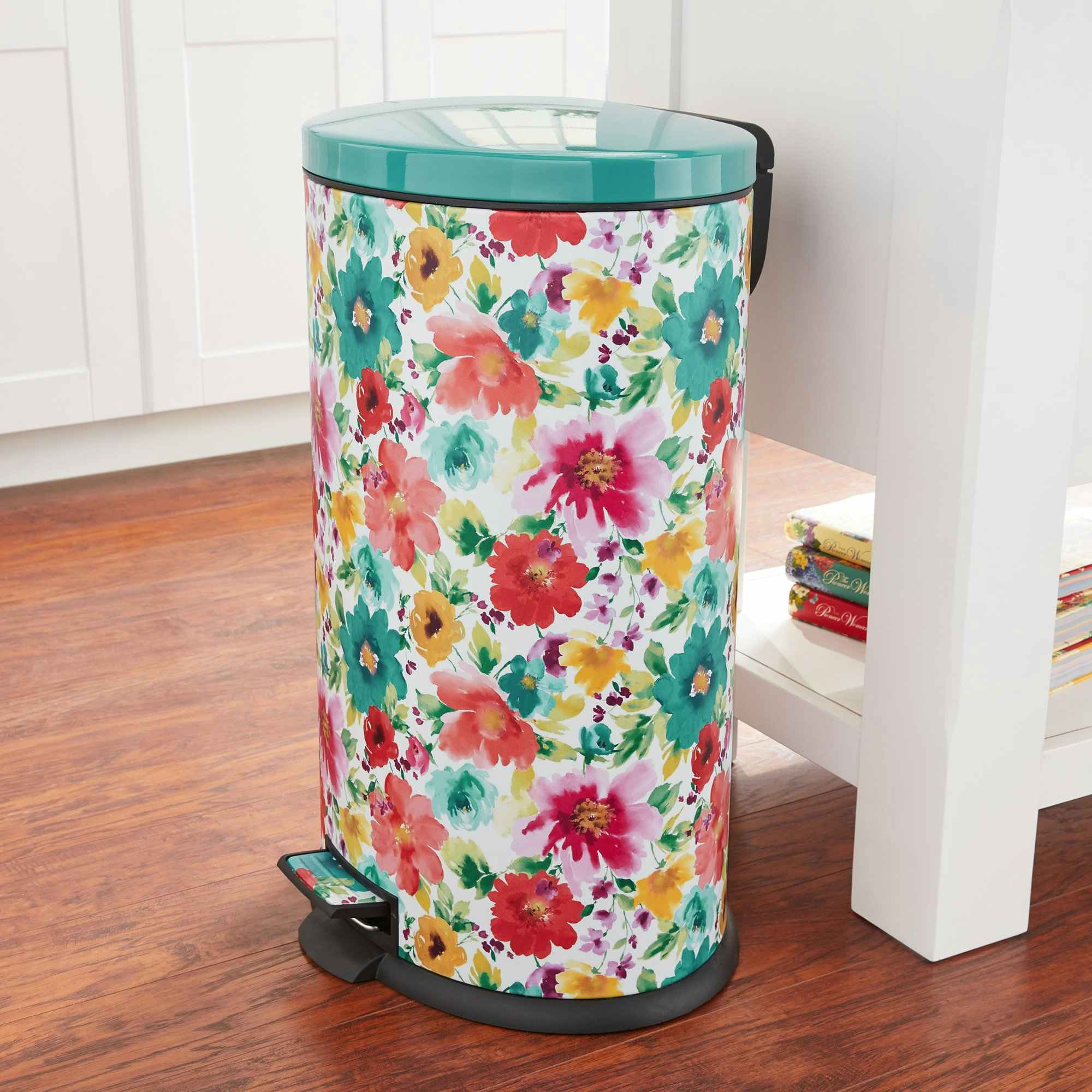 walmart-pioneer-woman-kitchen-garbage-can-2021