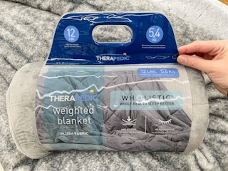 bed-bath-and-beyond-therapedic-weighted-blanket-2021-2