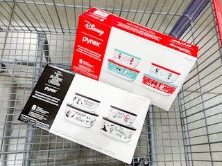 costco pyrex diseny holiday set 1637176115 1637176115