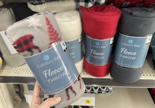 dollar general comfort bay throw 2021 th 1636121307 1636121307