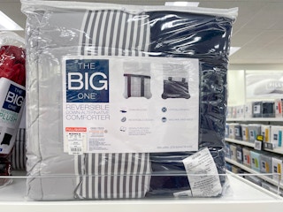 kohls-black-friday-2021-big-one-reversible-comforters-d
