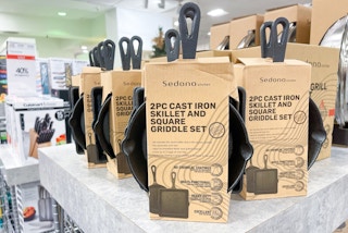 macys sedona 2 piece mini cast iron set black friday 2021 1637078716 1637078716 scaled