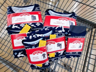 matching-family-pajamas-walmart-2021