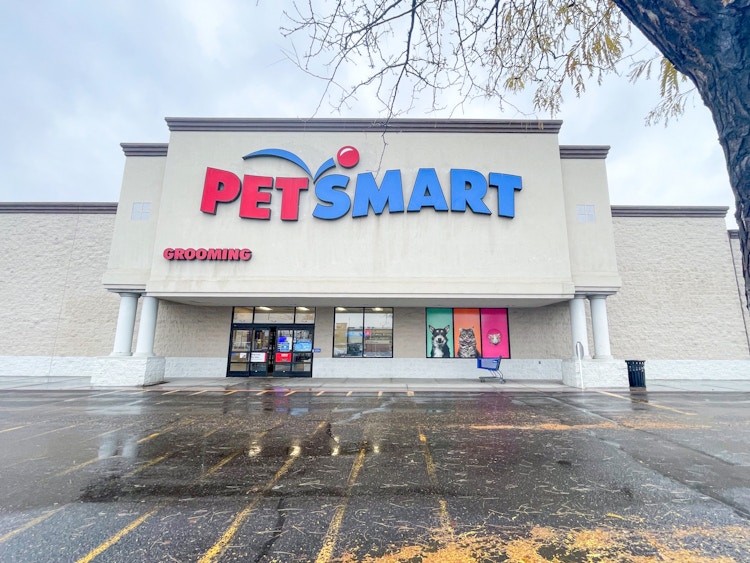 Petsmart store