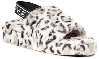 walmart-kendall-and-kylie-womens-slippers-2021