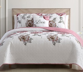 zulily-bf-4-piece-quilt-sets-2021-1
