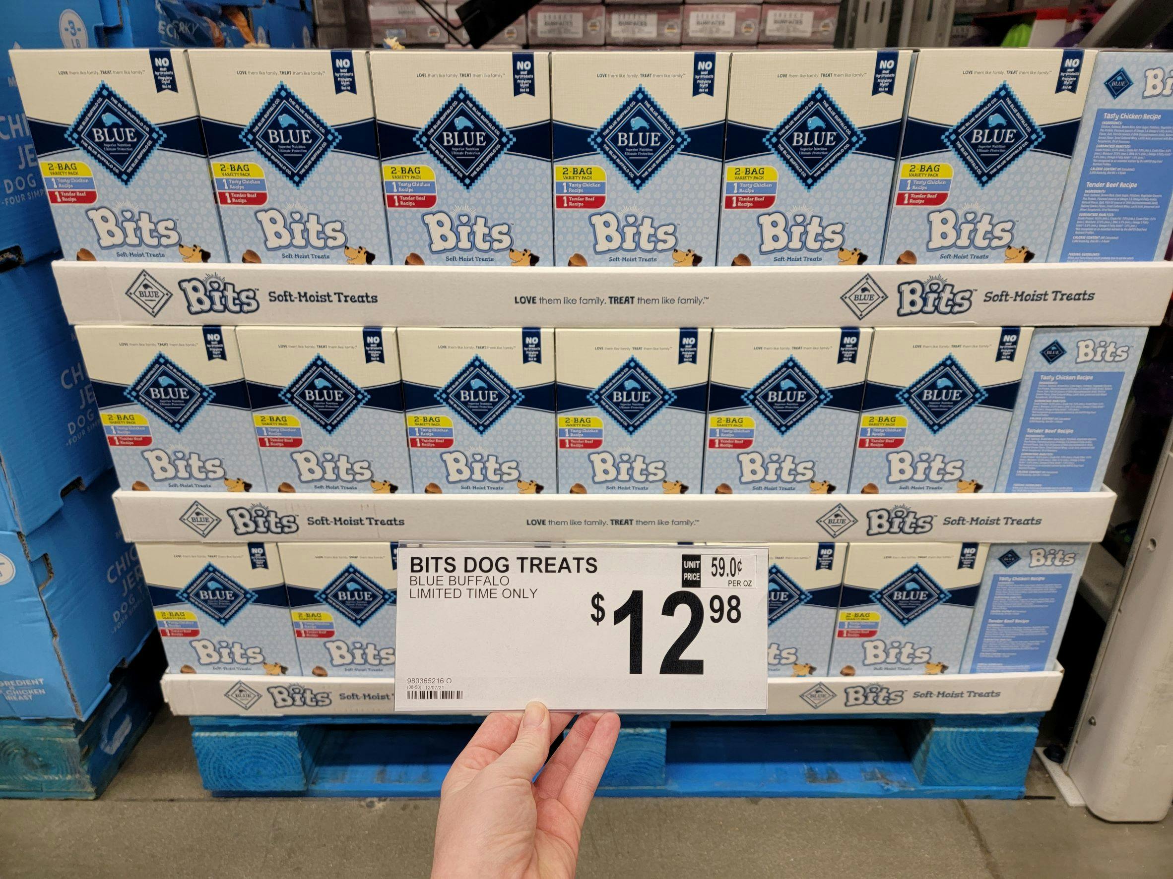 Here Are the Pet Items That Are Cheaper at Amazon Than Costco or Sam's