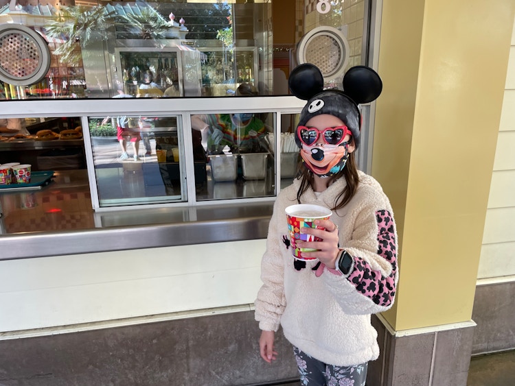 Disney California Adventure - girl holding free cup of water