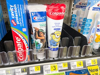 dollar general colgate minions toothpaste 2021 th 1 1640197663 1640197663