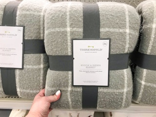 holiday bed blanket target 2021 2 1638912644 1638912644 scaled