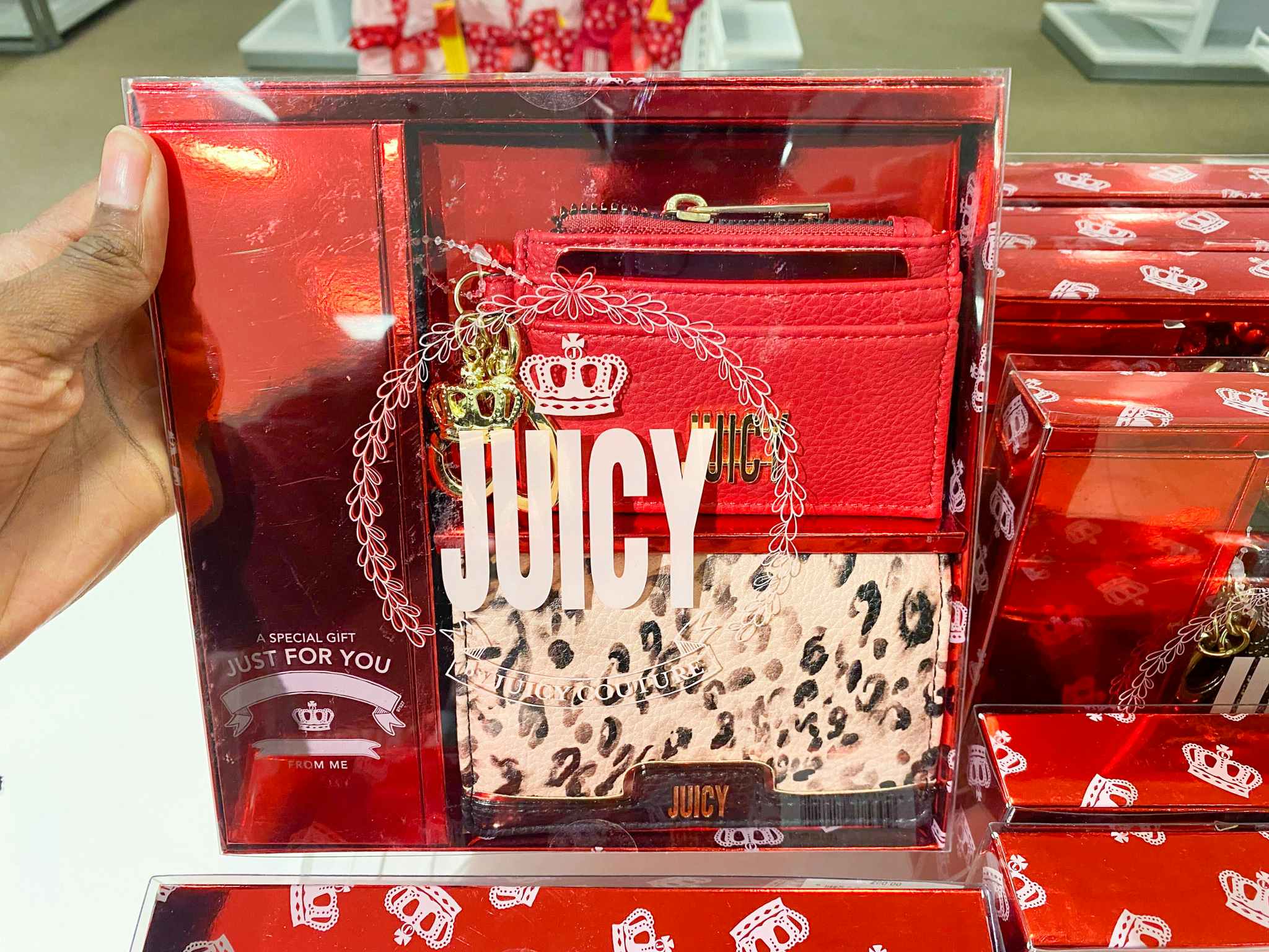 jcpenney-juicy-couture-gift-wallet-set-2021-3-2