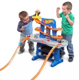 kohls-hot-wheels-deluxe-playset-2021-2