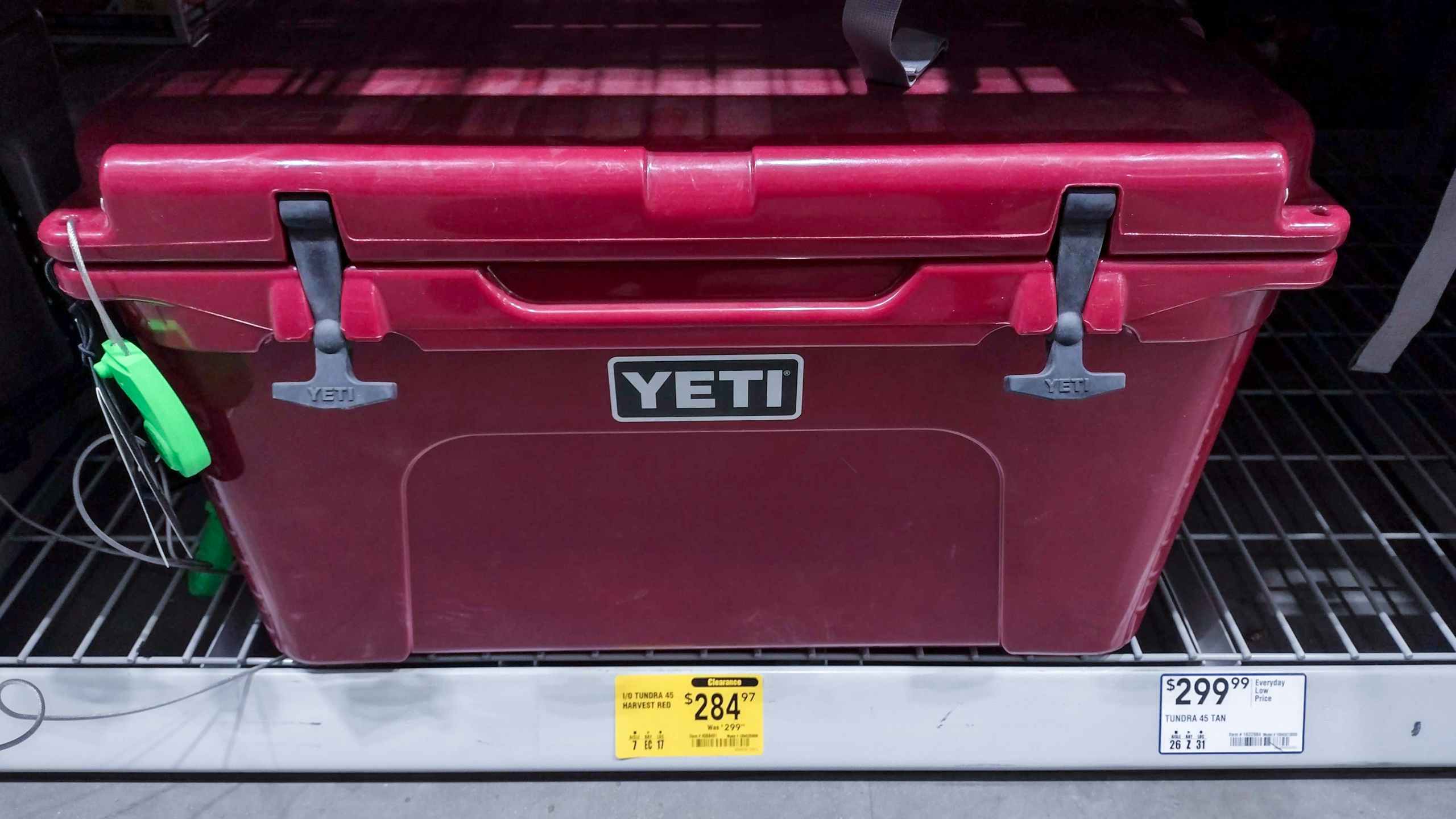 lowes year end clearance yeti tundra on shelf