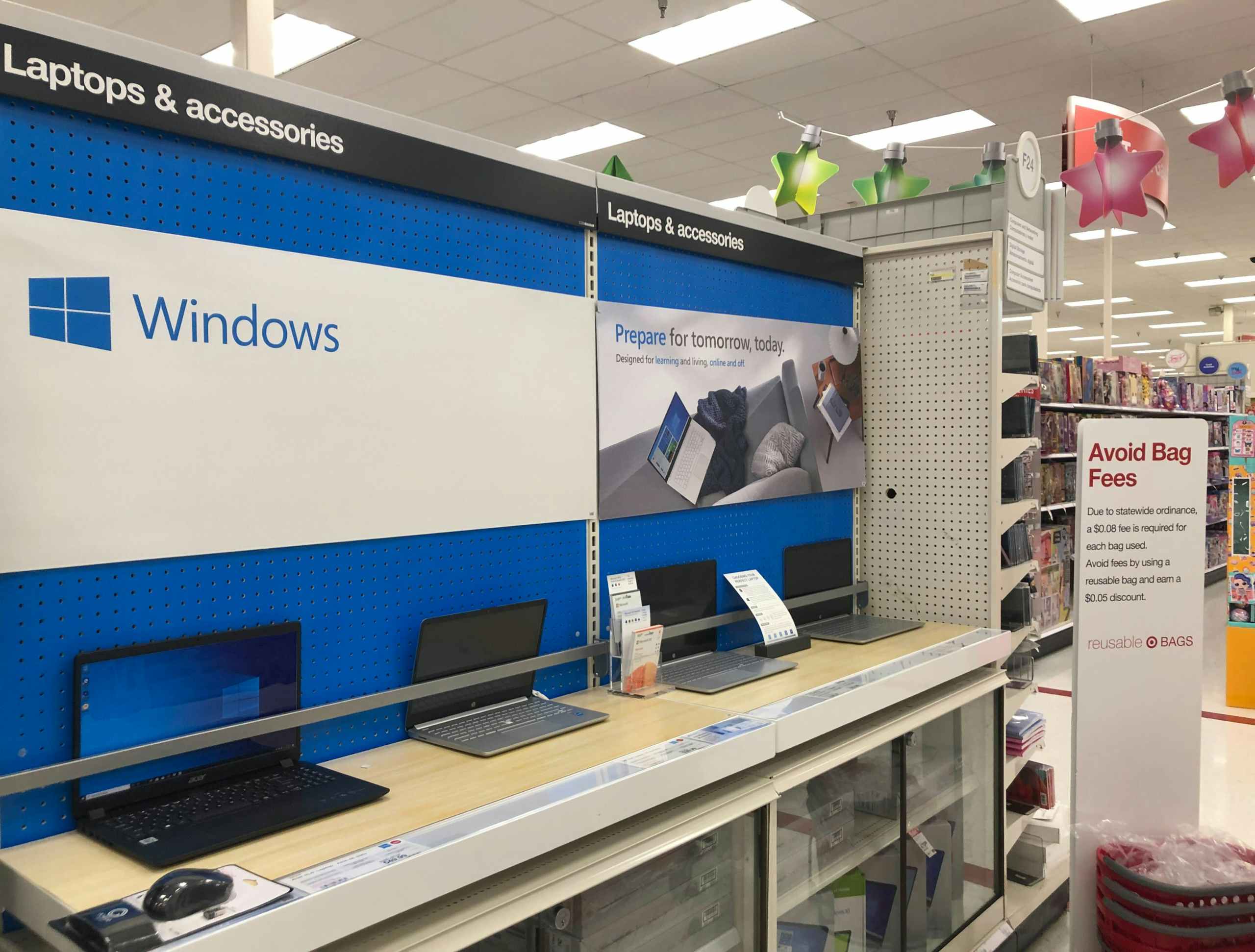 target-windows-laptop-aisle-area-shot-2021