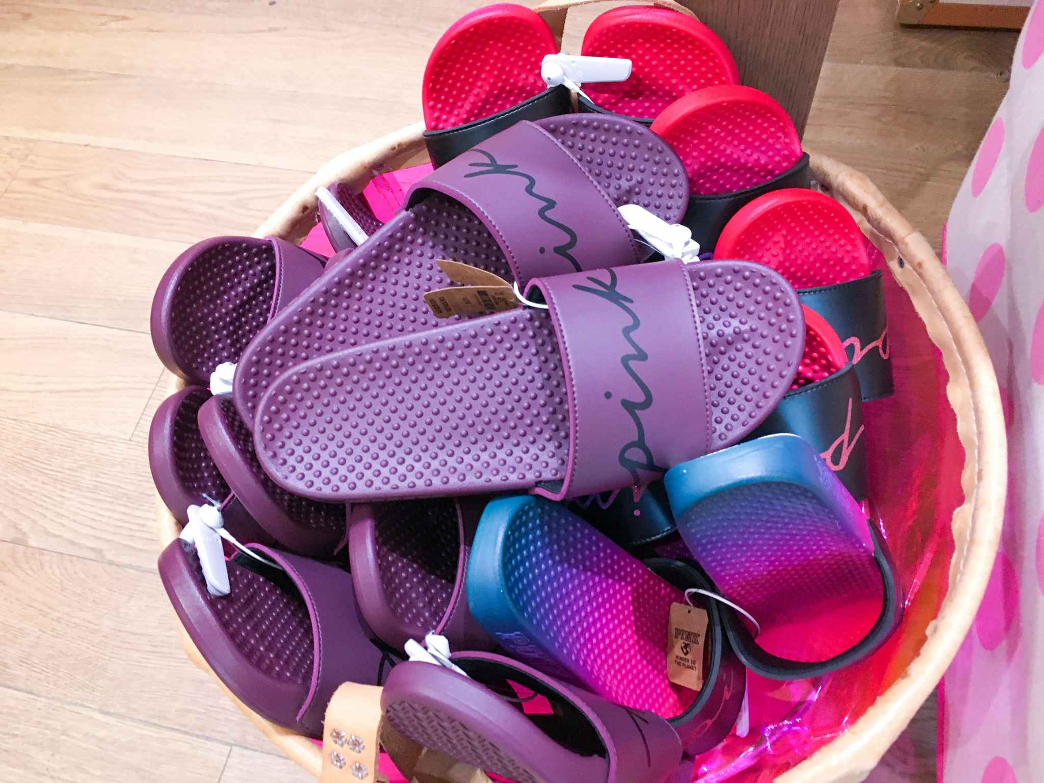 victoria-secret-december-pink-slides-2021-6-2