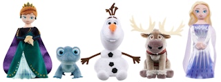 walmart-disney-frozen-plush-2022
