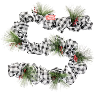 walmart-holiday-time-christmas-garland-2022