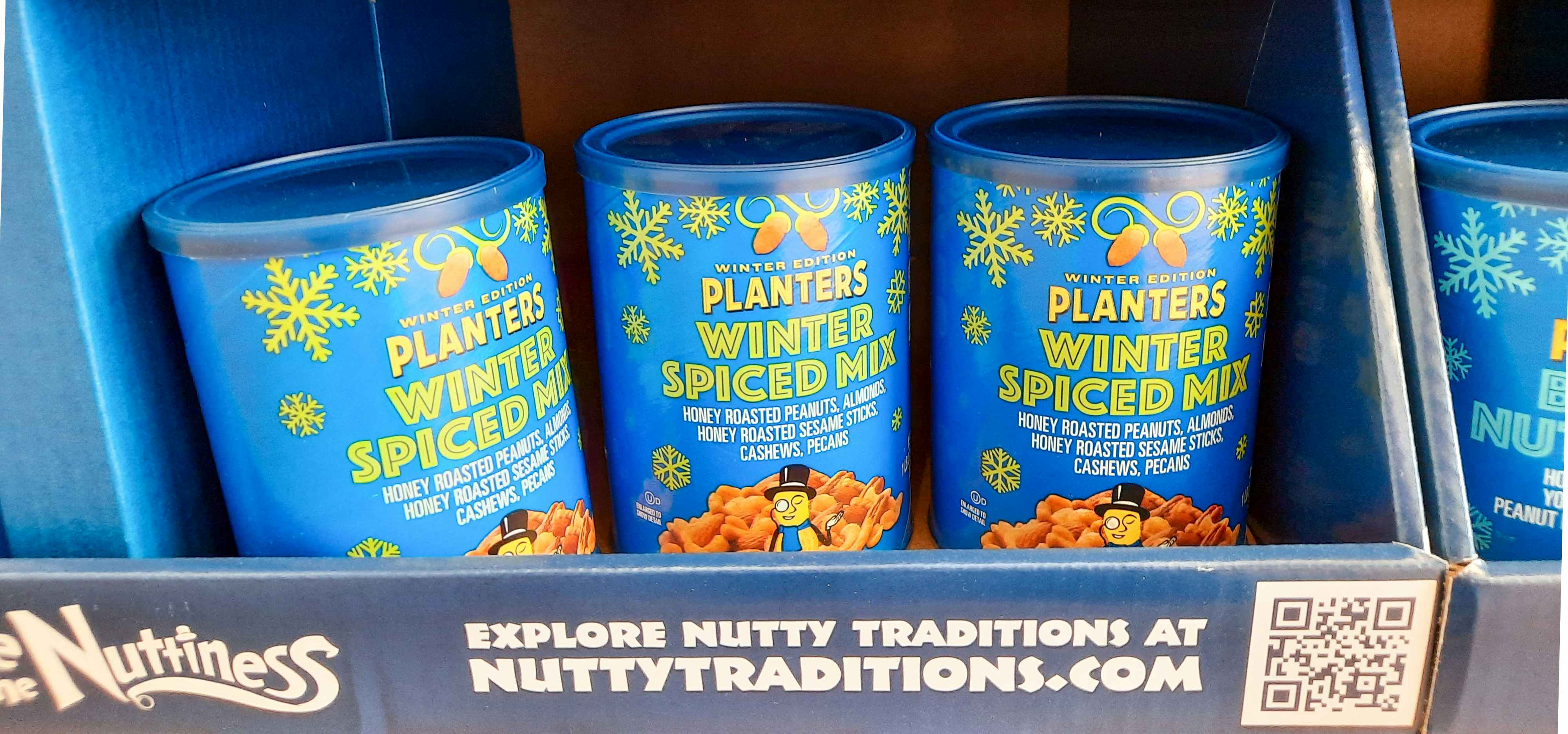 walmart-planters-winter-spiced-mix-2021