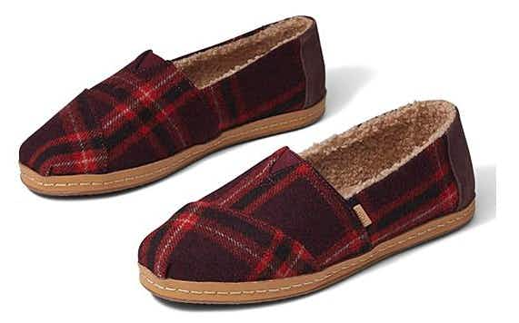 zulily-toms-women-sherpa-shoes-2021-2