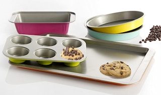 amazon colorsplash bakeware set 2022 1 1643313112 1643313112
