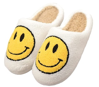 amazon smiley slippers screenshot 1643397746 1643397746