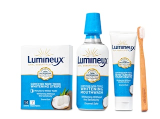 amazon teeth whitening kit screenshot 1643205042 1643205042