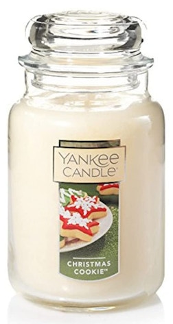 amazon yankee candle christmas 2022 3 1642008726 1642008726 425x797