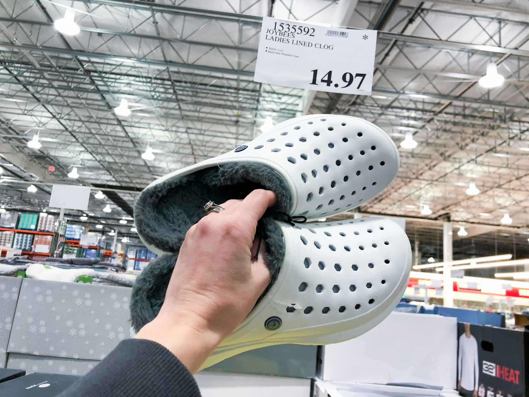 costco-joybees-lined-clogs-01192202